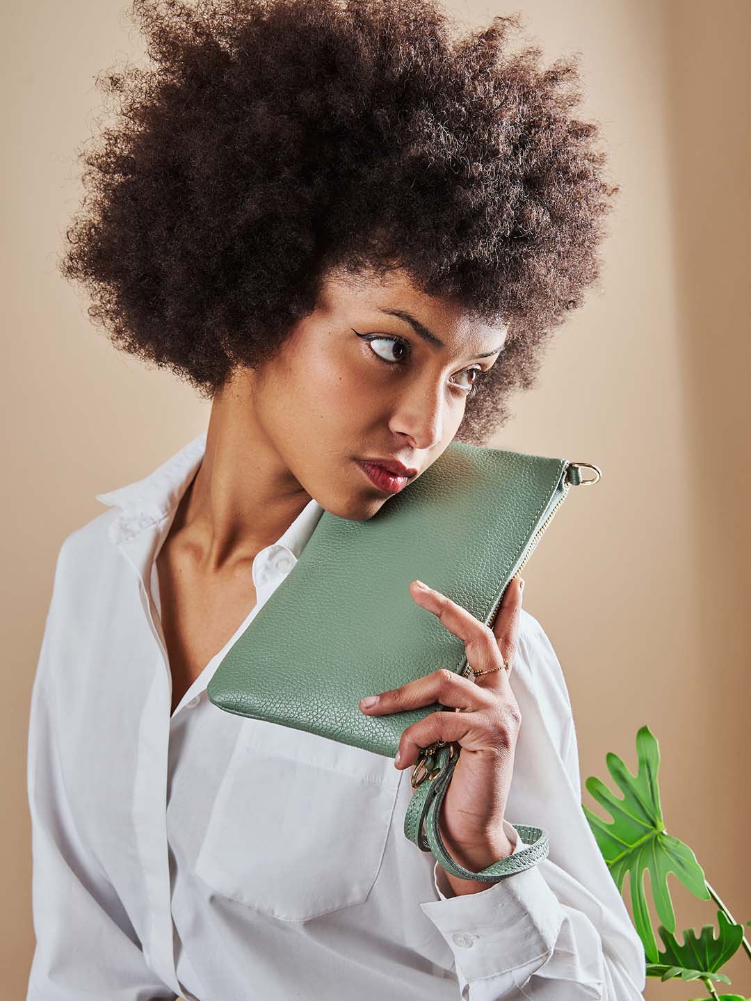 How to Style Your Handbag: Tips for Every Occasion