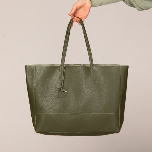 5 Must-Have Handbags Every Woman Should Own